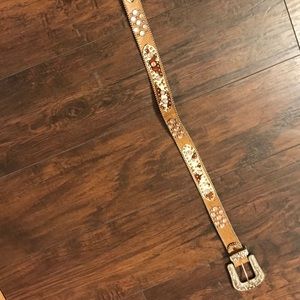 Women's belt